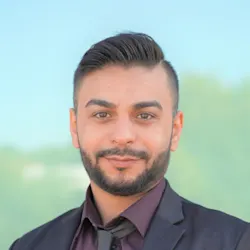 Zakaria Akeel Alfaraj (Owner of Zevelora Brand)